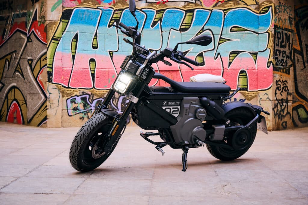 BMW Motorrad CE-02 Cosmic Black nouveau scooter bmw électrique